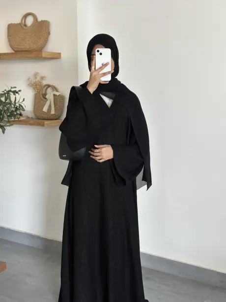 Black abaya 1
