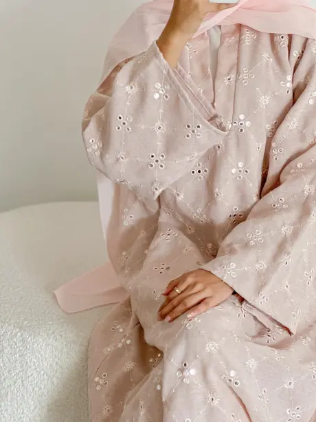 Eyelet pink